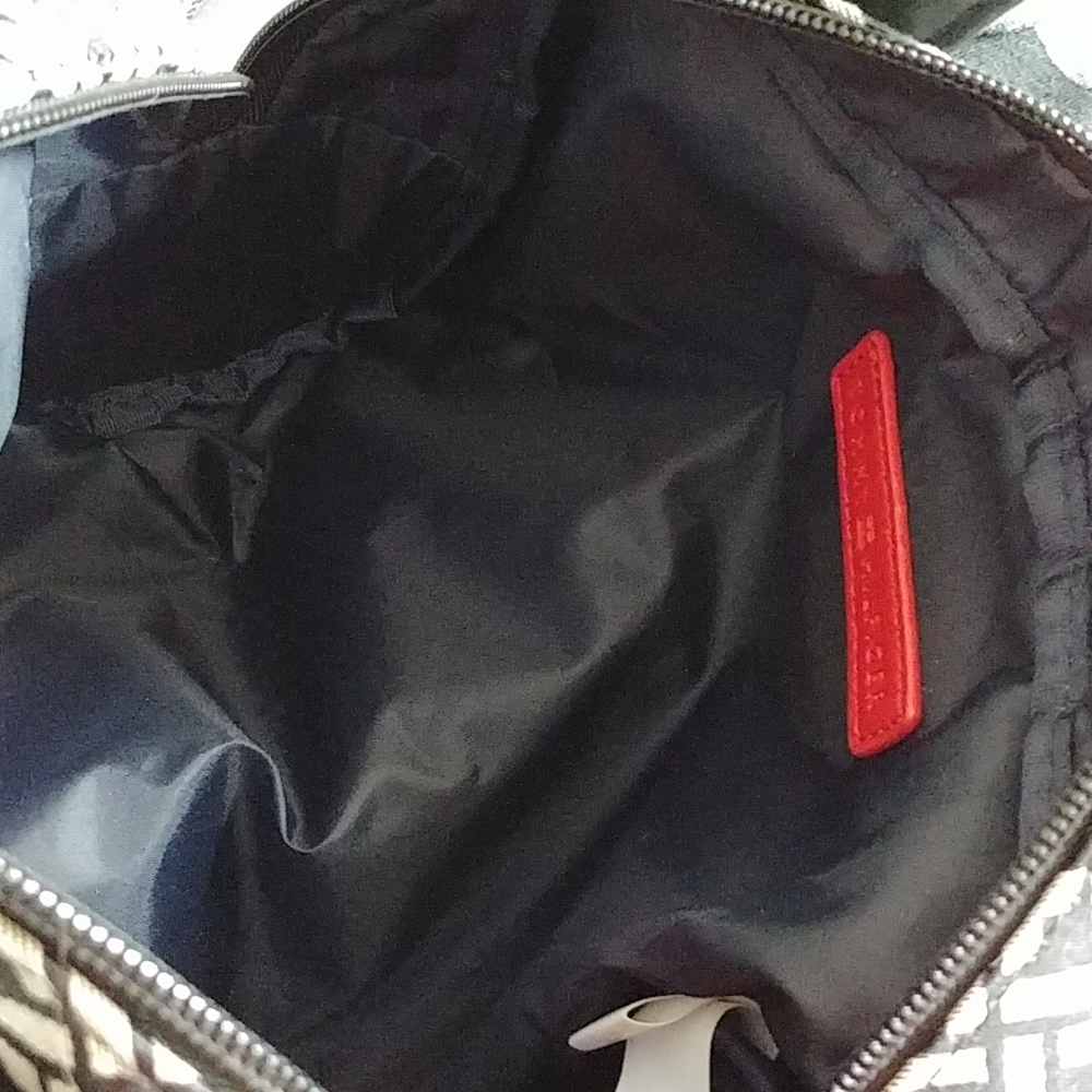 Tommy Hilfiger signature makeup bag - Picture 6 of 8